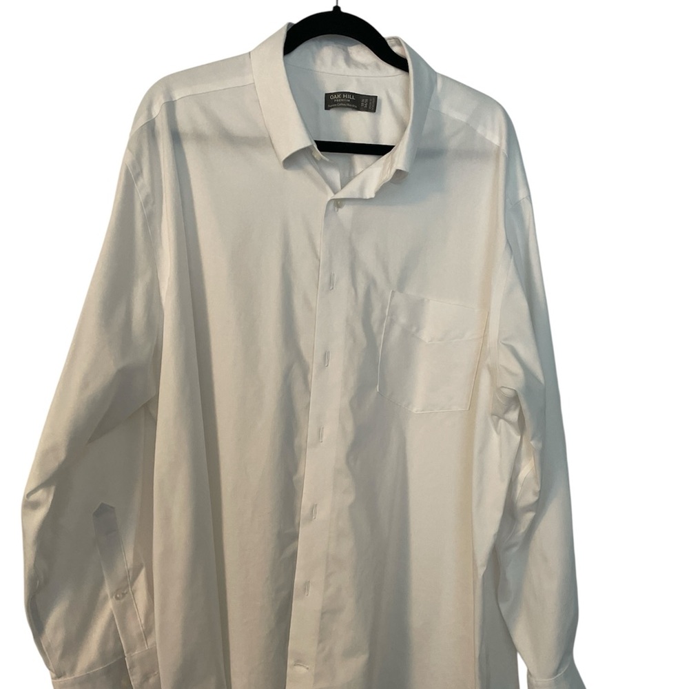 Oak Hill Premium Supima Cotton/Non-Iron Dress Shirt
18 1/2 neck
34/35 length
